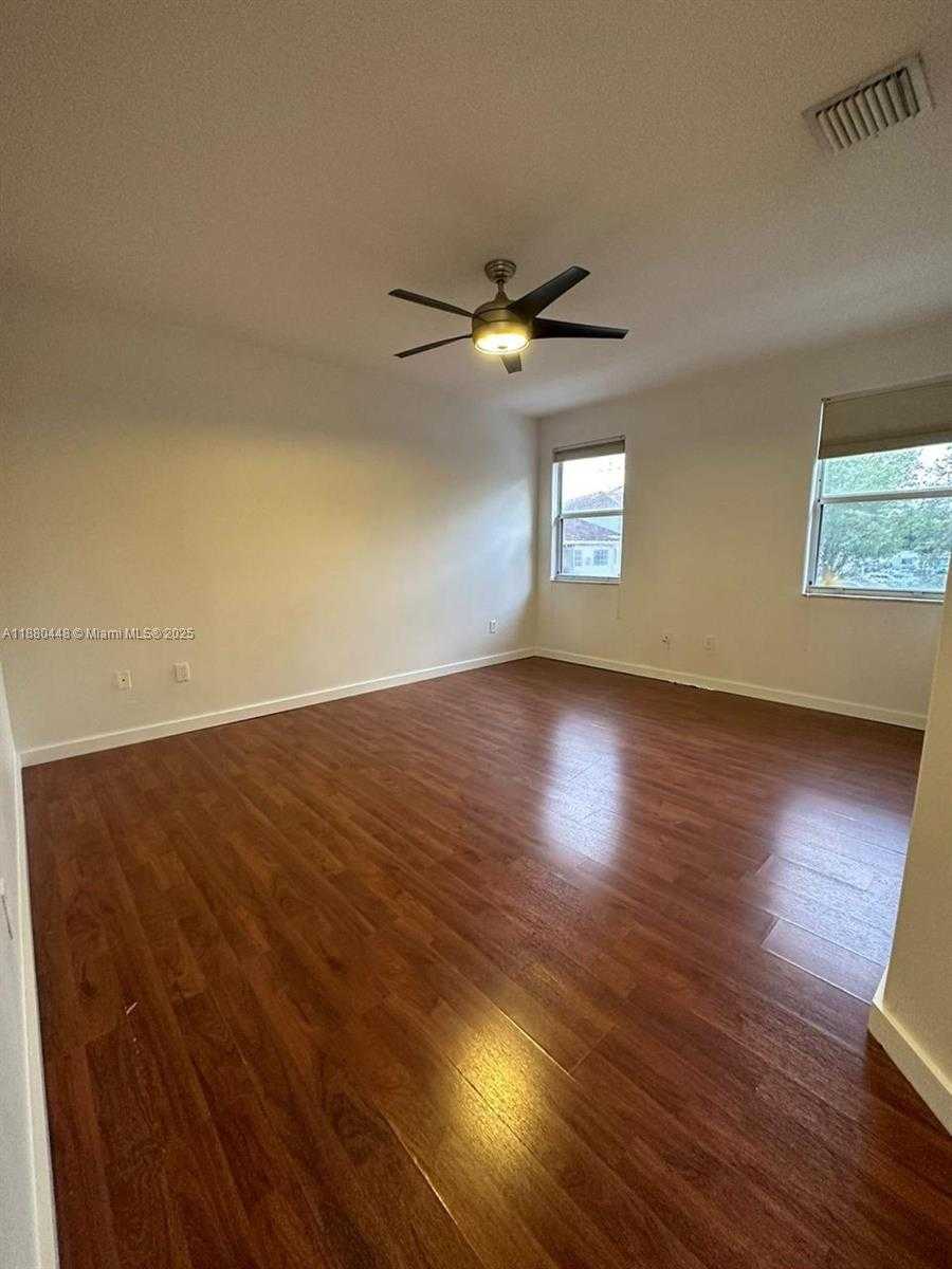 Small Image of 10812 51 ST LN, Doral Number 10