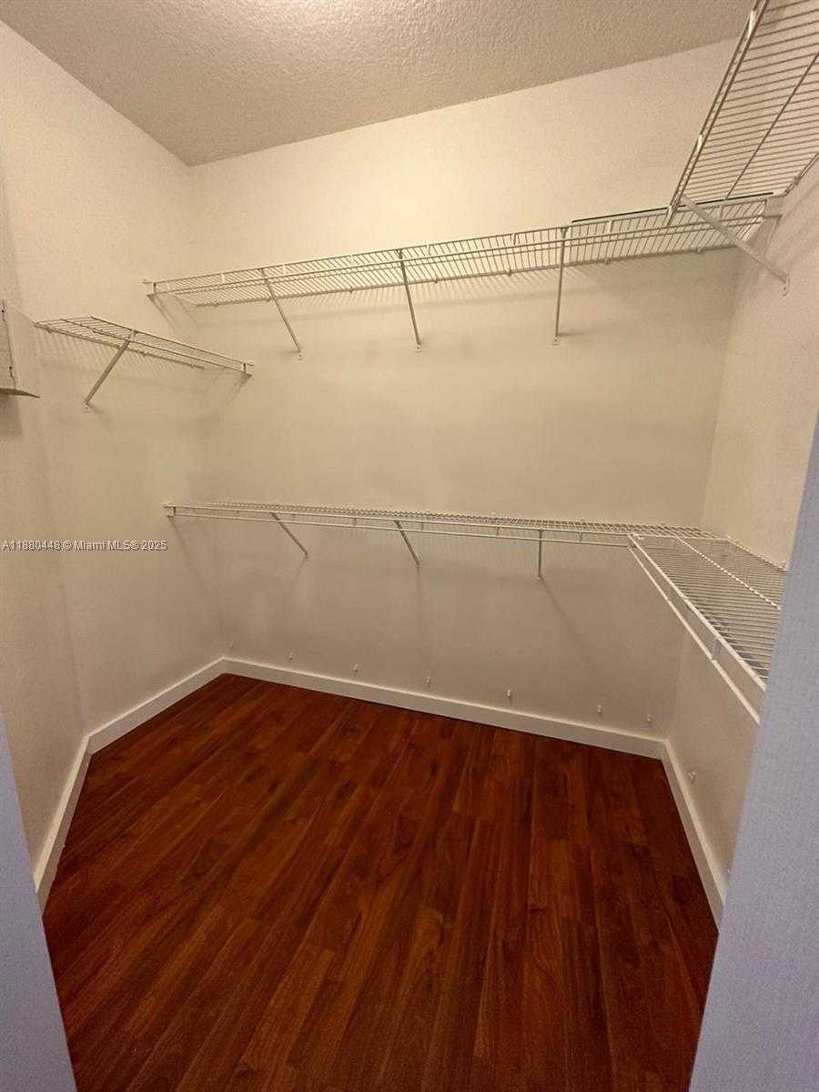 Small Image of 10812 51 ST LN, Doral Number 11