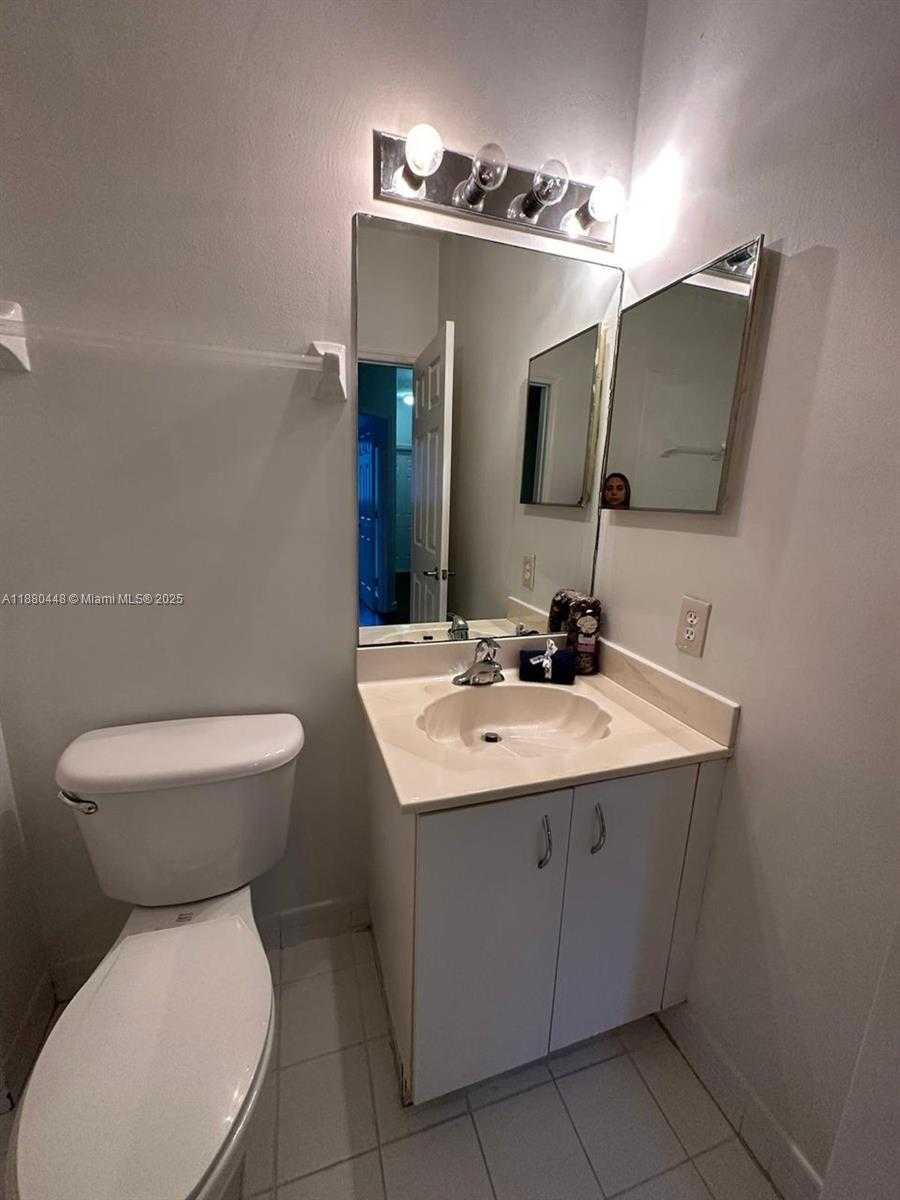 Small Image of 10812 51 ST LN, Doral Number 15