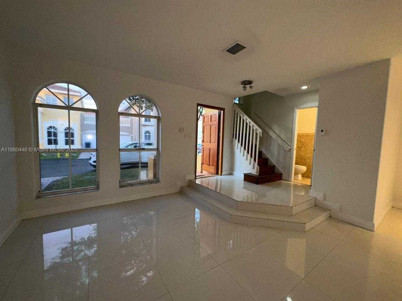Small Image of 10812 51 ST LN, Doral Number 2