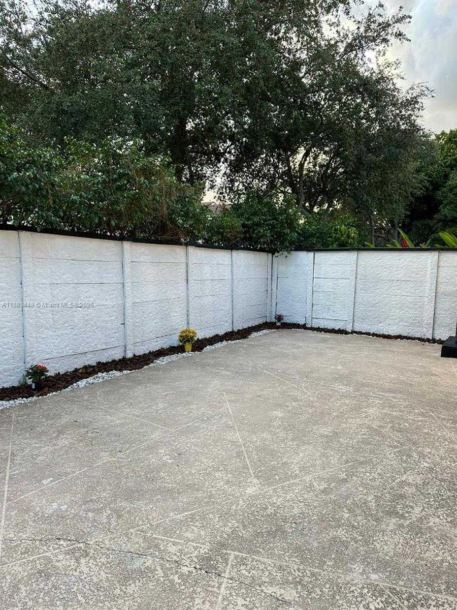 Small Image of 10812 51 ST LN, Doral Number 22