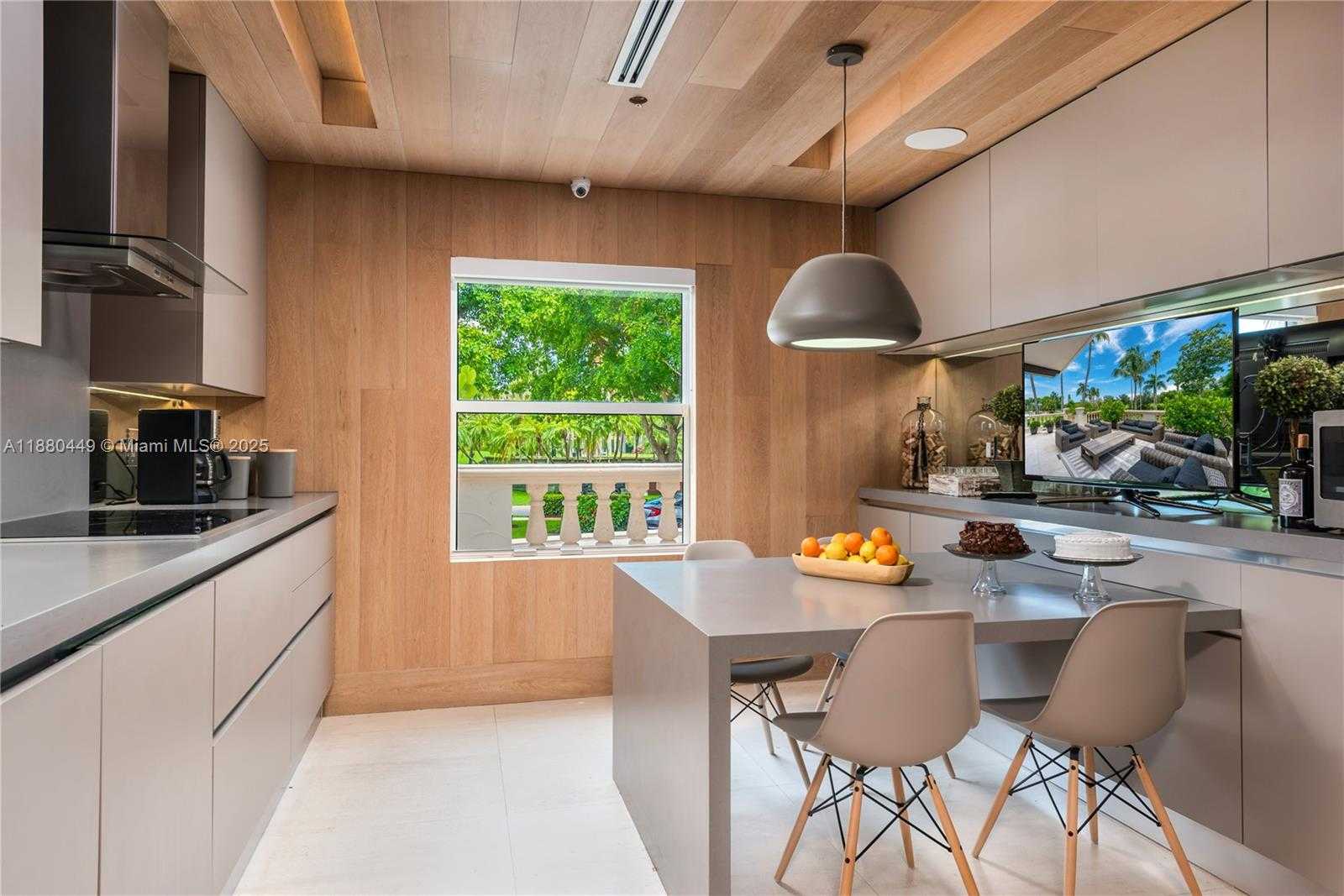 Small Image of 2514 FISHER ISLAND DR #6104, Miami Beach Number 14