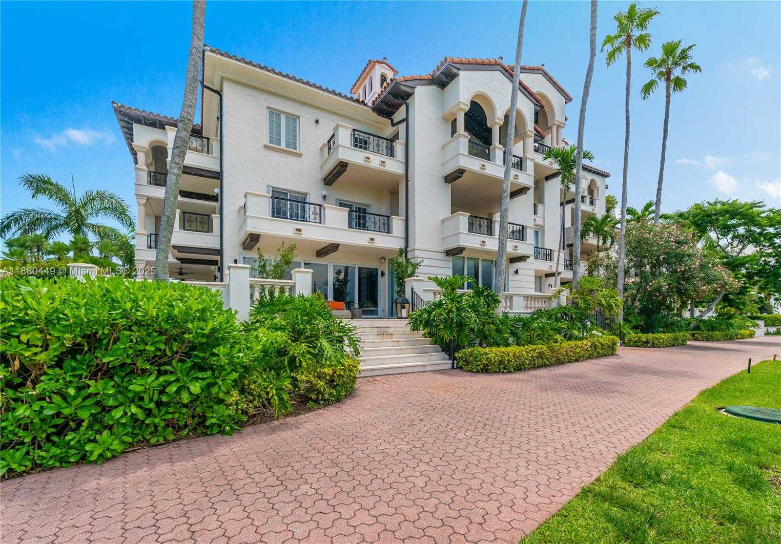 Small Image of 2514 FISHER ISLAND DR #6104, Miami Beach Number 40