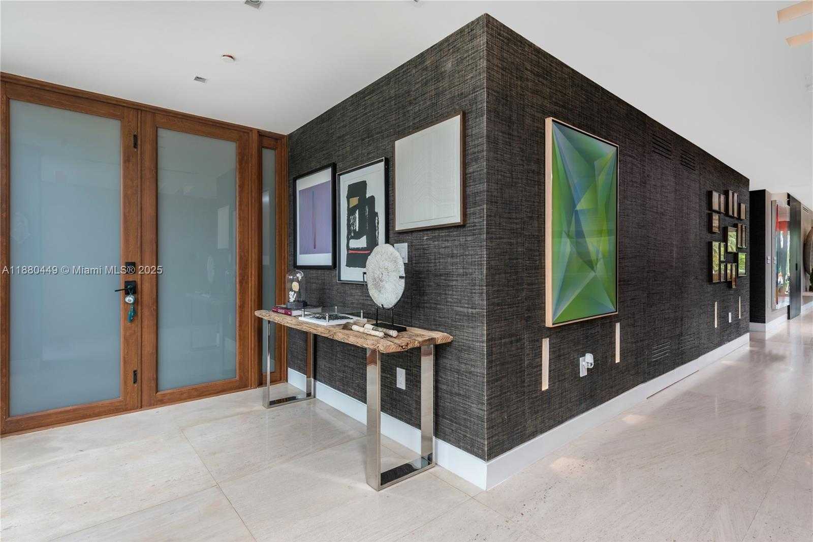 Small Image of 2514 FISHER ISLAND DR #6104, Miami Beach Number 7