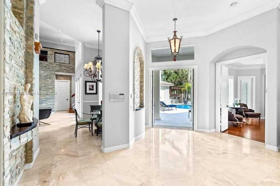 Small Image of 8948 PINEBROOK CT #-, Parkland Number 3