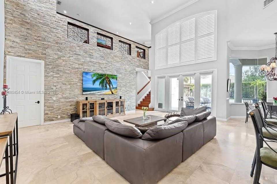 Small Image of 8948 PINEBROOK CT #-, Parkland Number 6