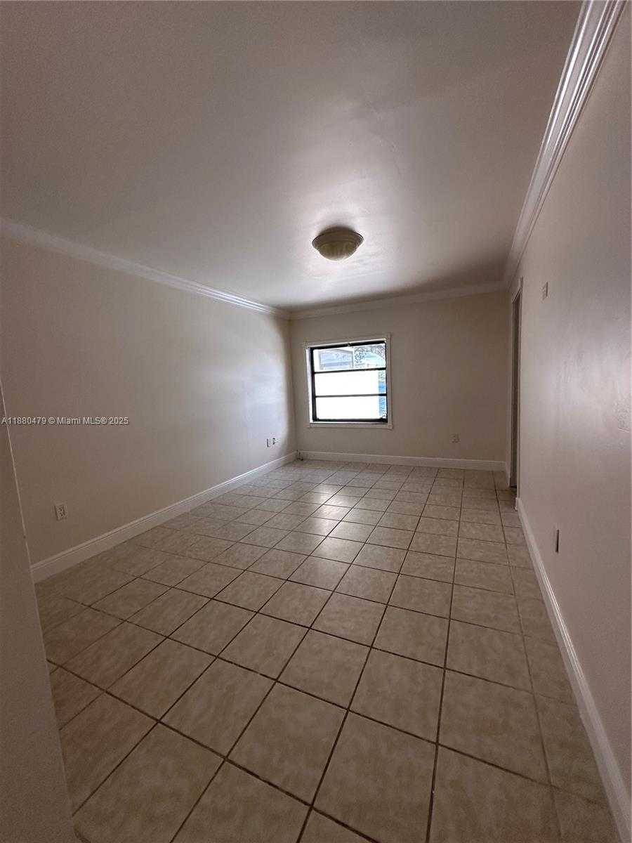 Small Image of 5027 SOUTH WEST 139TH CT #5027, Miami Number 2