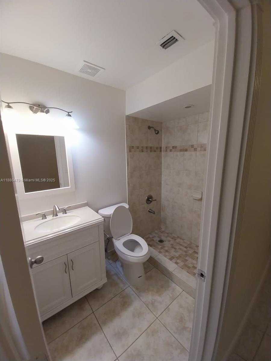 Small Image of 5027 SOUTH WEST 139TH CT #5027, Miami Number 7