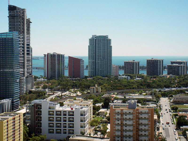 Small Image of 185 SOUTH WEST 7 ST #3902, Miami Number 11