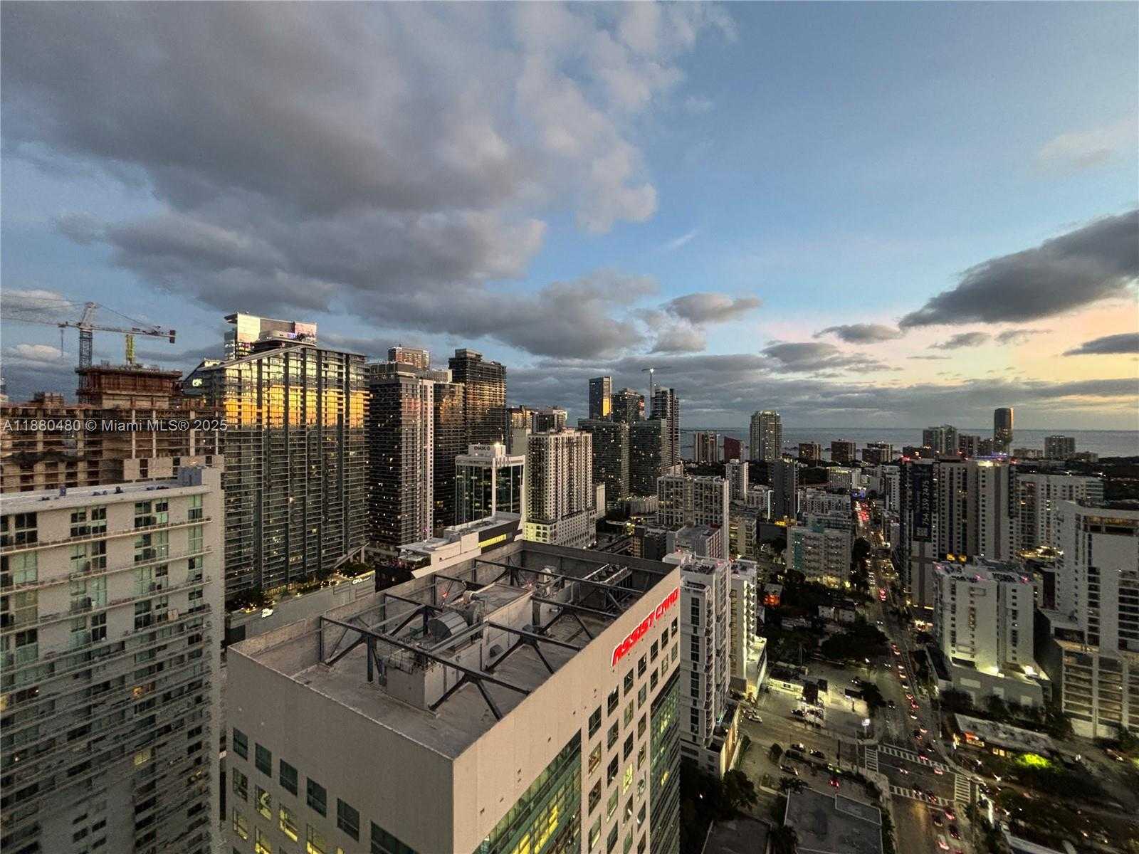 Small Image of 185 SOUTH WEST 7 ST #3902, Miami Number 14