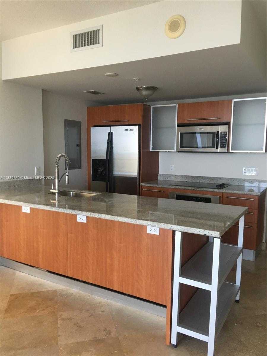 Small Image of 185 SOUTH WEST 7 ST #3902, Miami Number 4