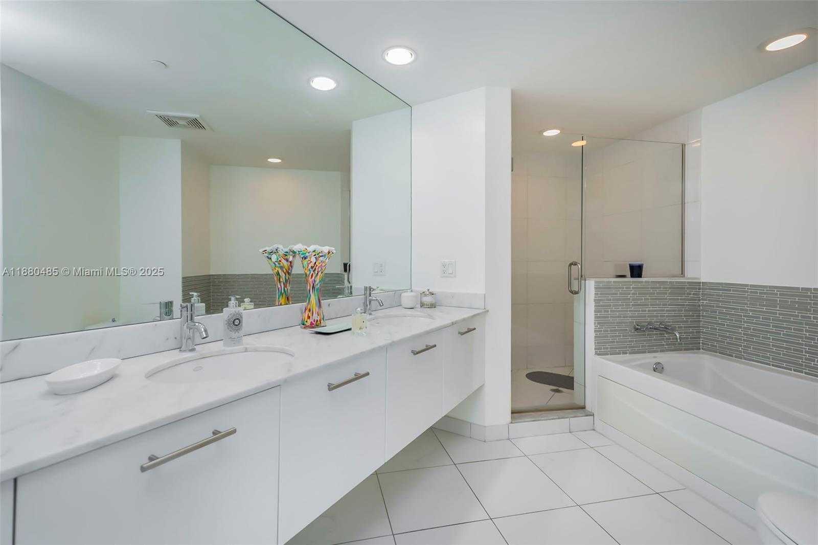 Small Image of 55 SOUTH EAST 6TH ST #2501, Miami Number 10