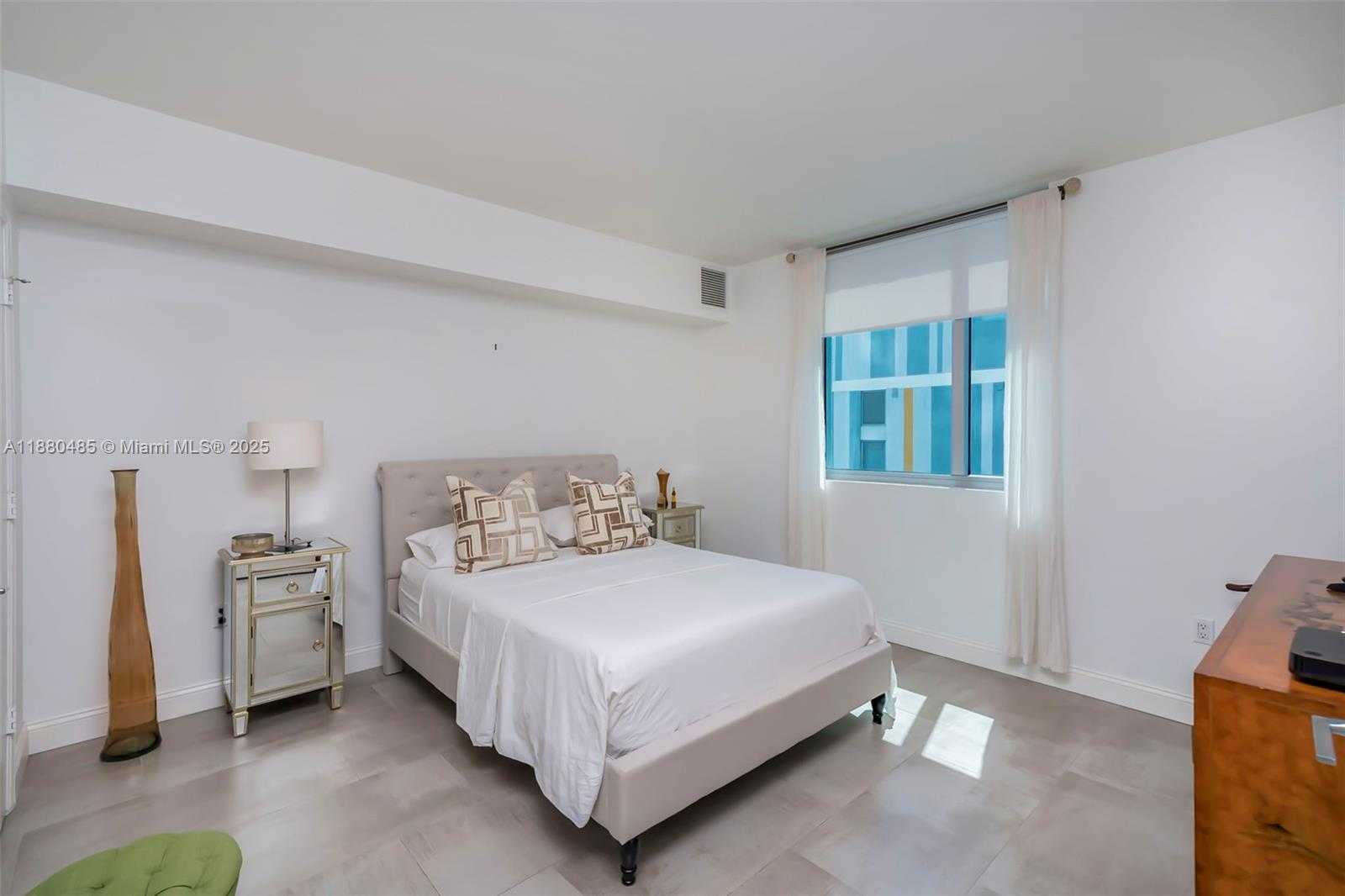 Small Image of 55 SOUTH EAST 6TH ST #2501, Miami Number 11