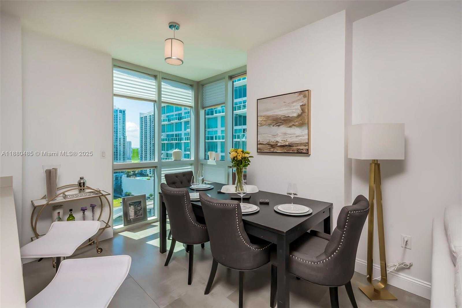 Small Image of 55 SOUTH EAST 6TH ST #2501, Miami Number 4