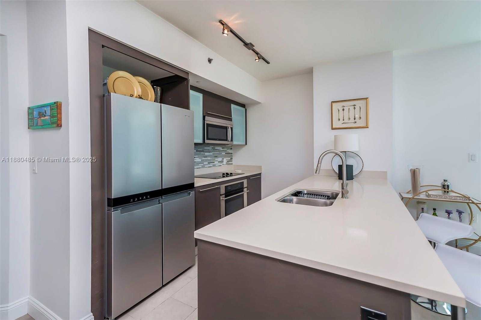 Small Image of 55 SOUTH EAST 6TH ST #2501, Miami Number 7