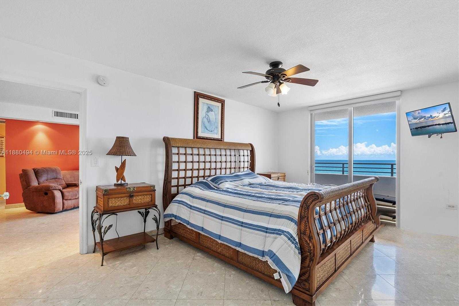Small Image of 5555 COLLINS AVE #10K, Miami Beach Number 10