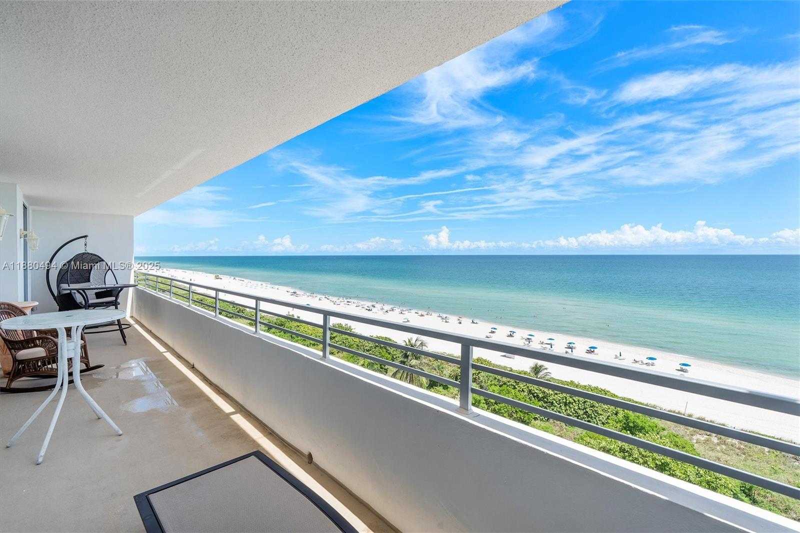 Small Image of 5555 COLLINS AVE #10K, Miami Beach Number 13