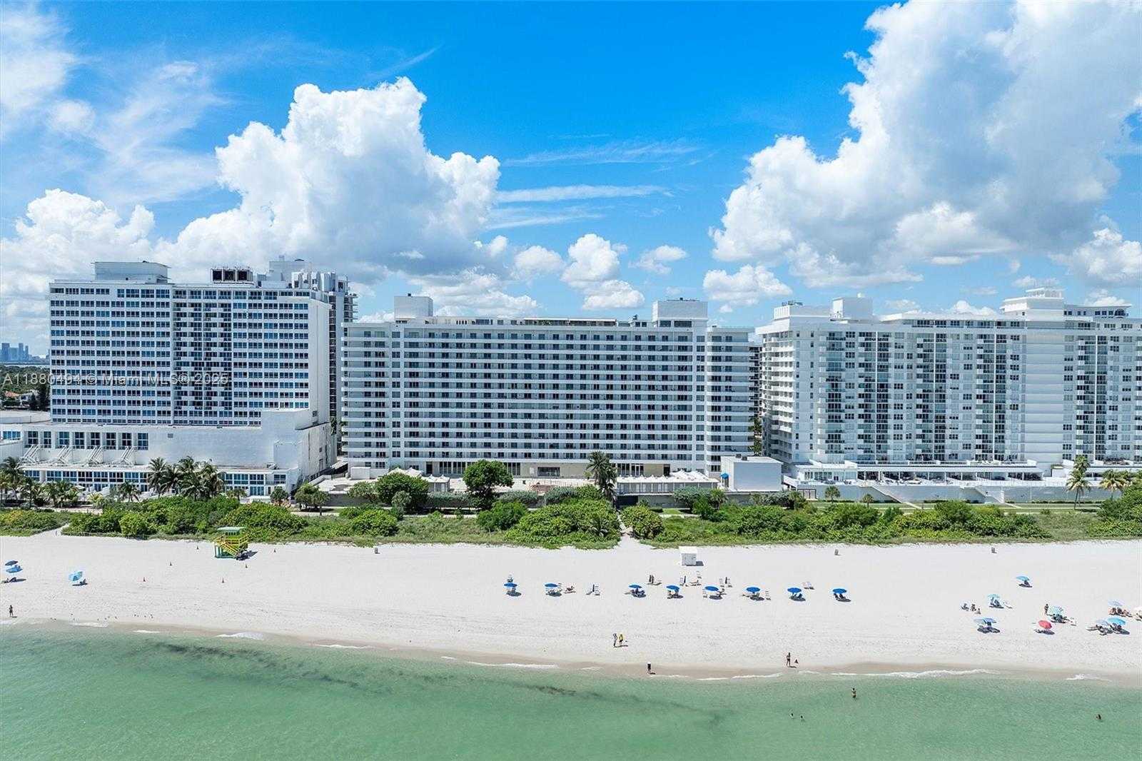 Small Image of 5555 COLLINS AVE #10K, Miami Beach Number 15