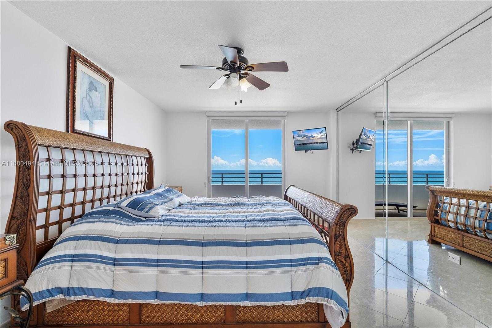 Small Image of 5555 COLLINS AVE #10K, Miami Beach Number 9