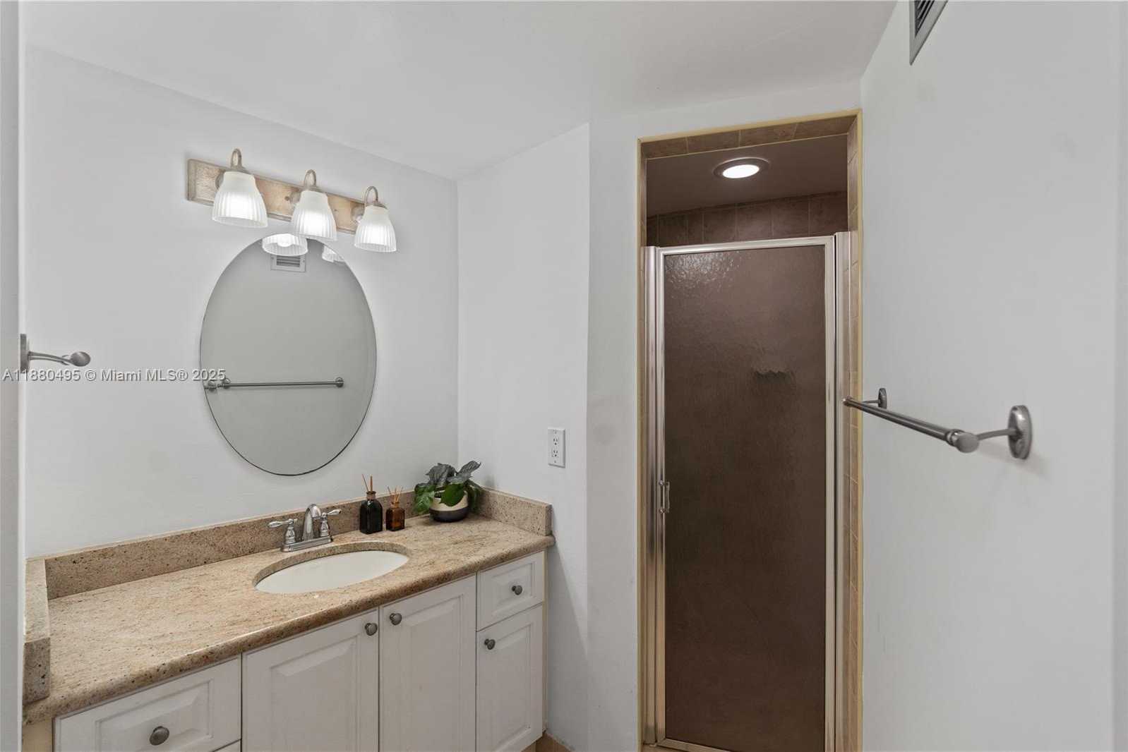 Small Image of 1351 NORTH EAST MIAMI GARDENS DR #1226E, Miami Number 18