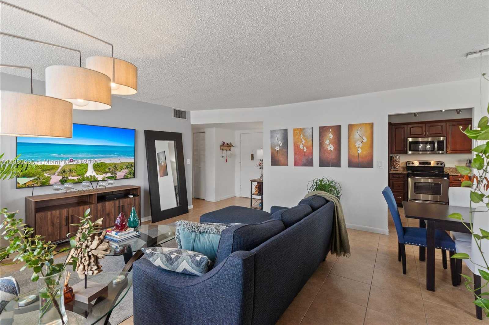 Small Image of 1351 NORTH EAST MIAMI GARDENS DR #1226E, Miami Number 6