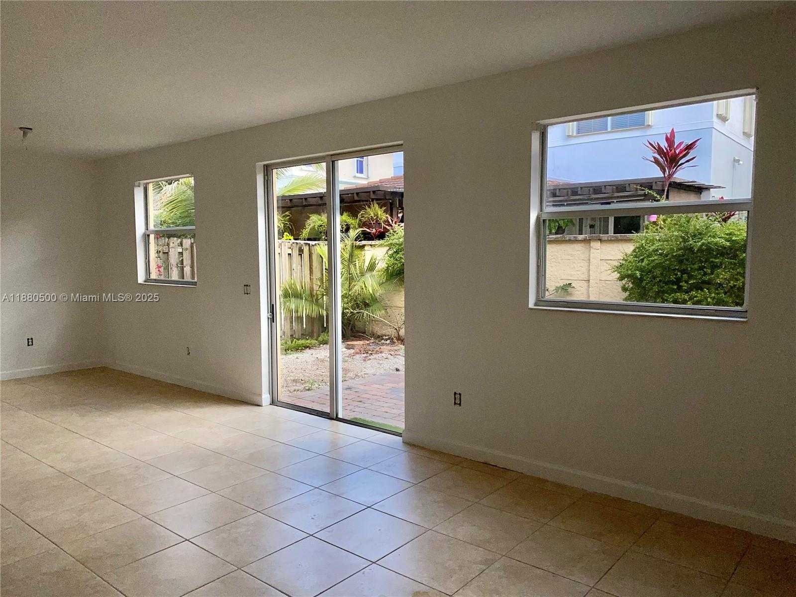 Small Image of 11289 NORTH WEST 44TH TER #., Doral Number 4