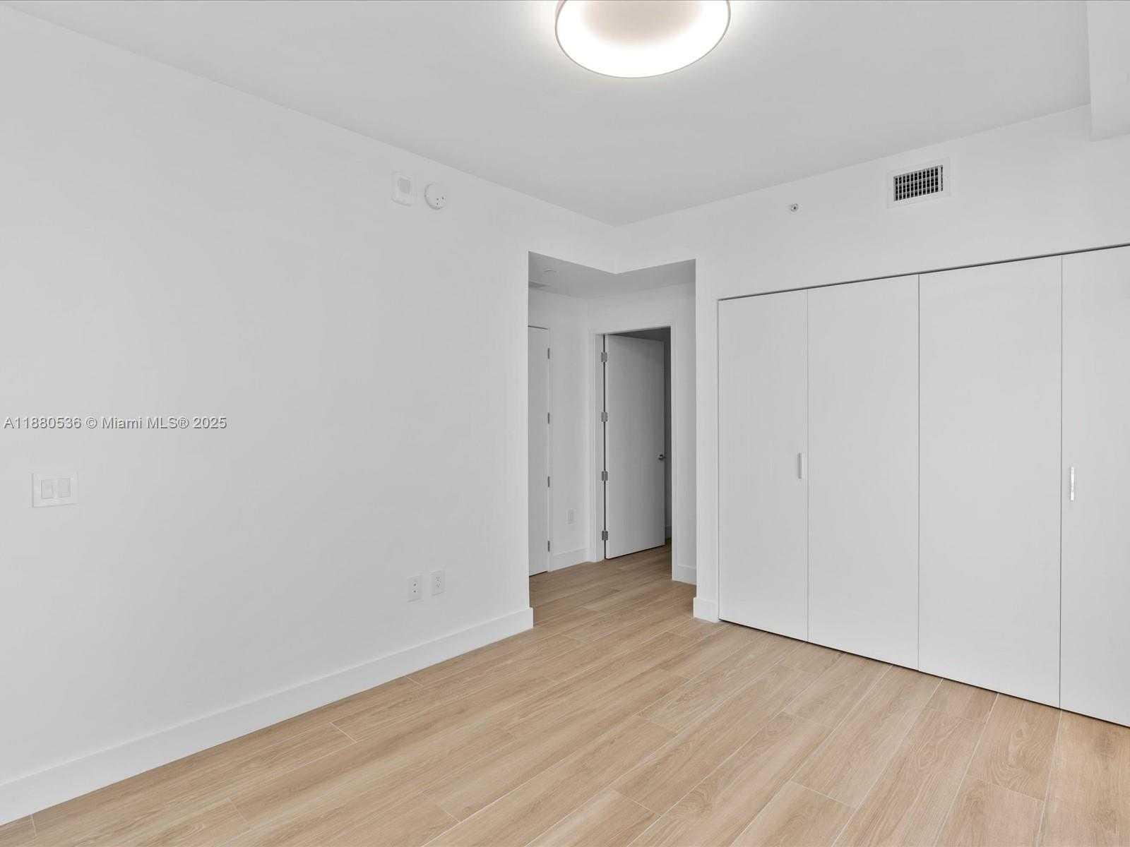 Small Image of 700 NORTH EAST 24TH ST #3207, Miami Number 45