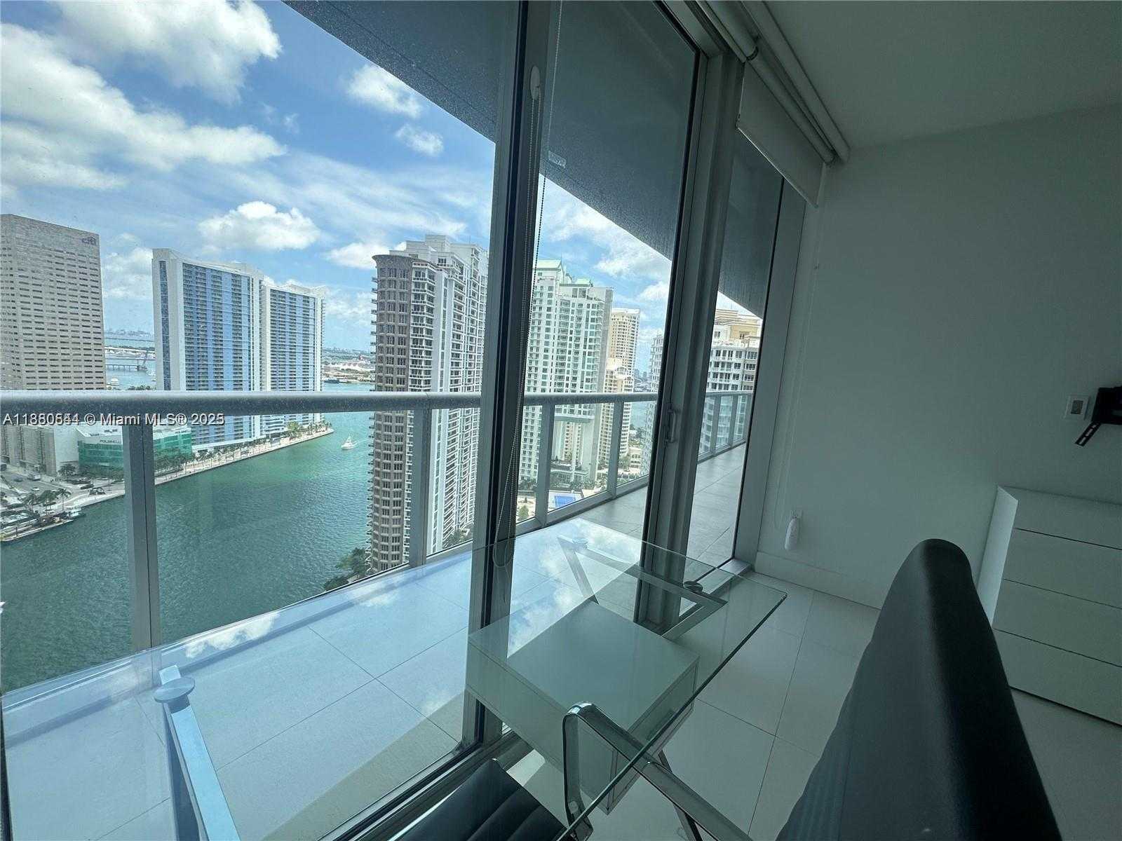 Small Image of 495 BRICKELL AVE #2702, Miami Number 15