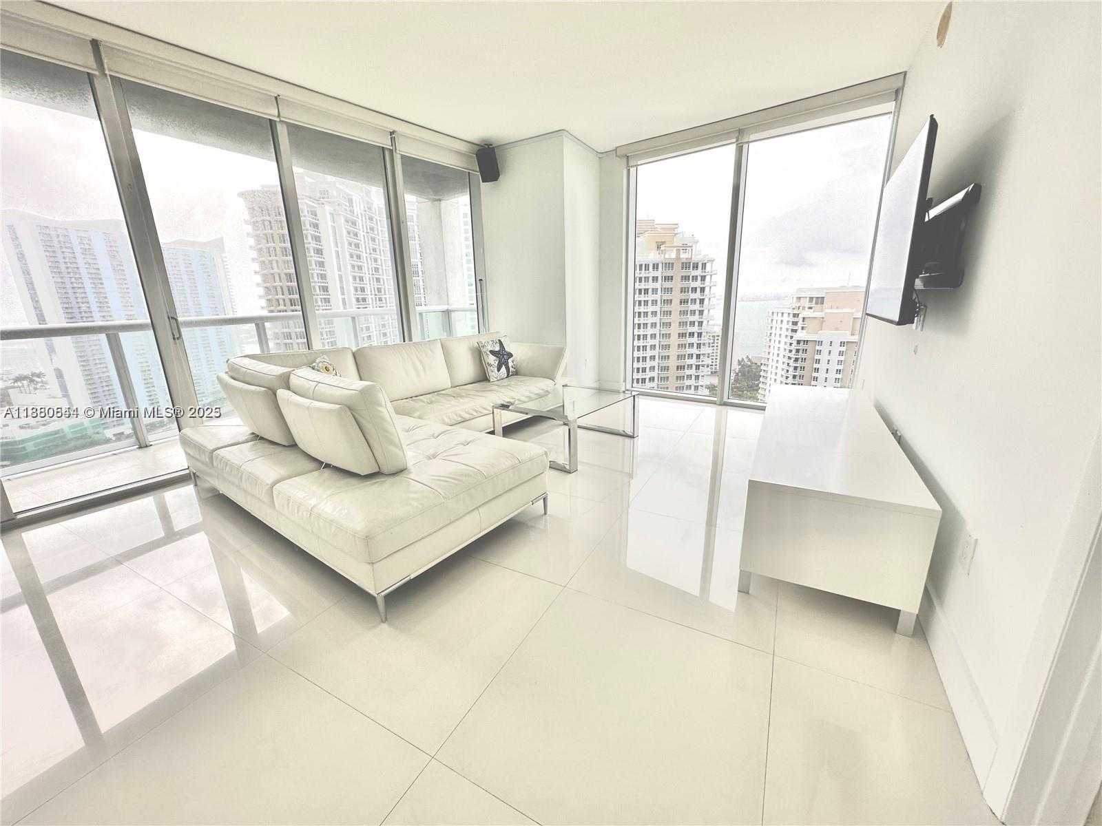 Small Image of 495 BRICKELL AVE #2702, Miami Number 2
