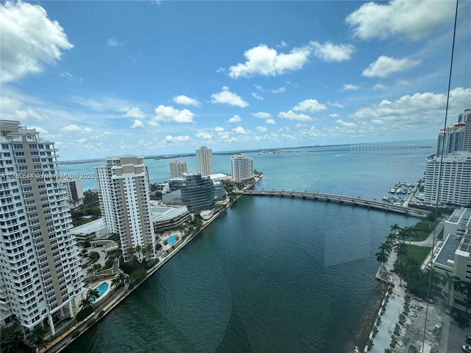 Small Image of 495 BRICKELL AVE #2702, Miami Number 8