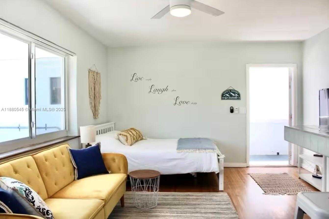 Small Image of 316 WALNUT ST #2, Hollywood Number 2