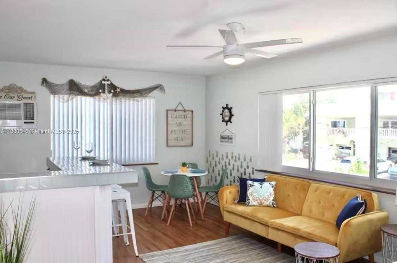 Small Image of 316 WALNUT ST #2, Hollywood Number 3