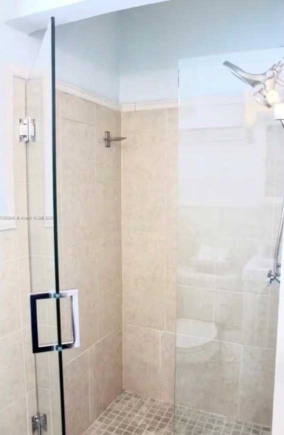 Small Image of 316 WALNUT ST #2, Hollywood Number 7