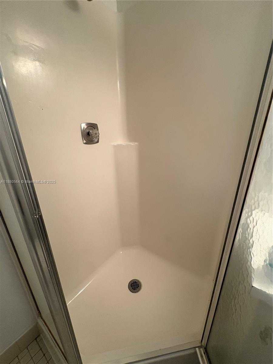 Small Image of 5981 WASHINGTON ST #215, Hollywood Number 16