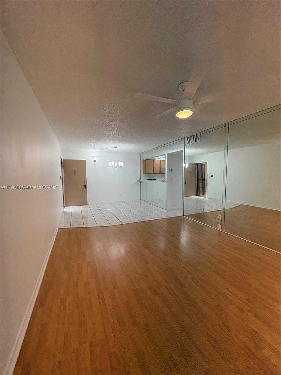 Small Image of 5981 WASHINGTON ST #215, Hollywood Number 6
