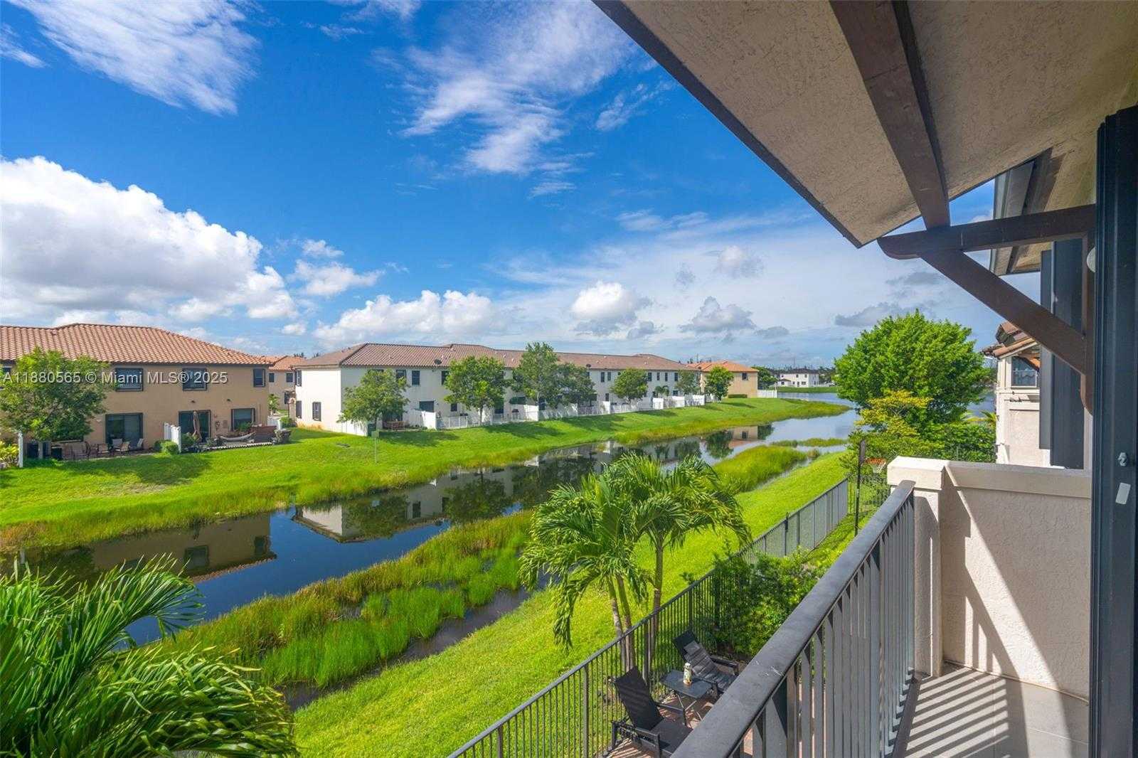 Small Image of 3332 WEST 95TH TER #3332, Hialeah Number 31