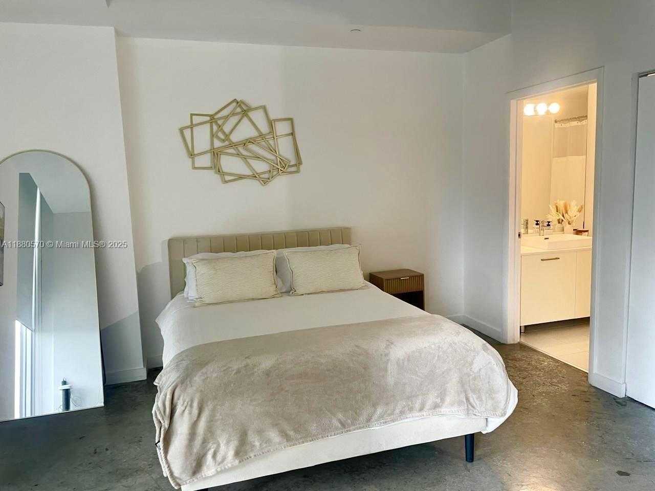 Small Image of 151 SOUTH EAST 1ST ST #2807, Miami Number 4