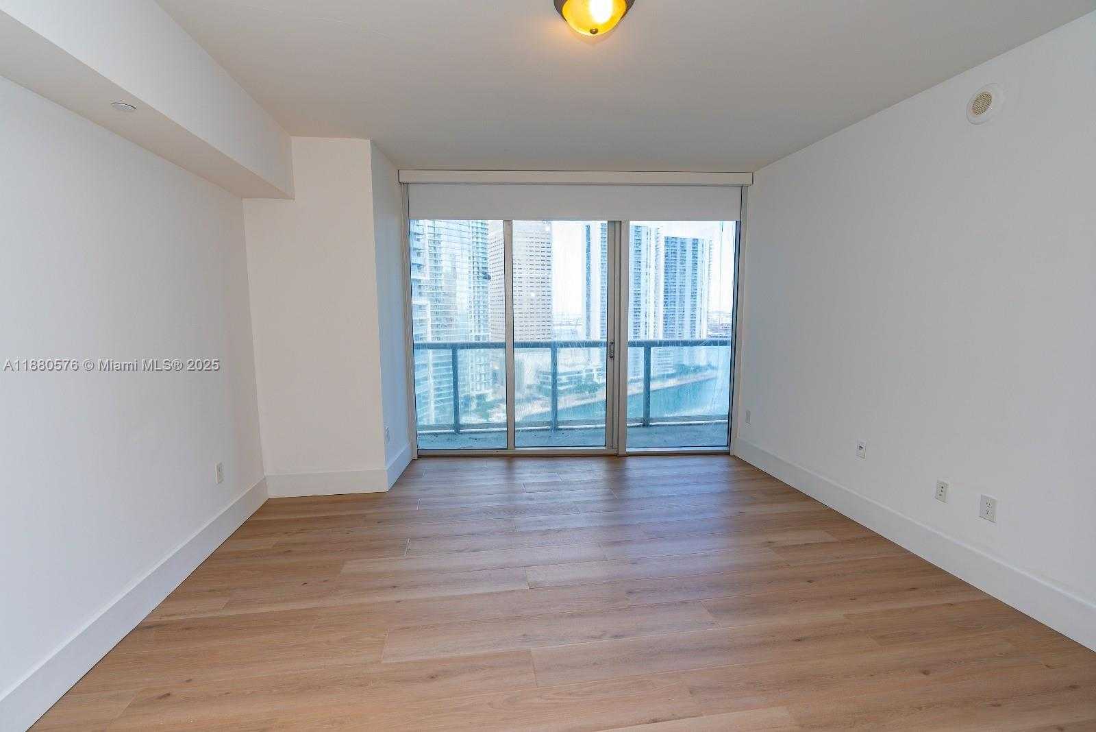 Small Image of 495 BRICKELL AVE #2102, Miami Number 17
