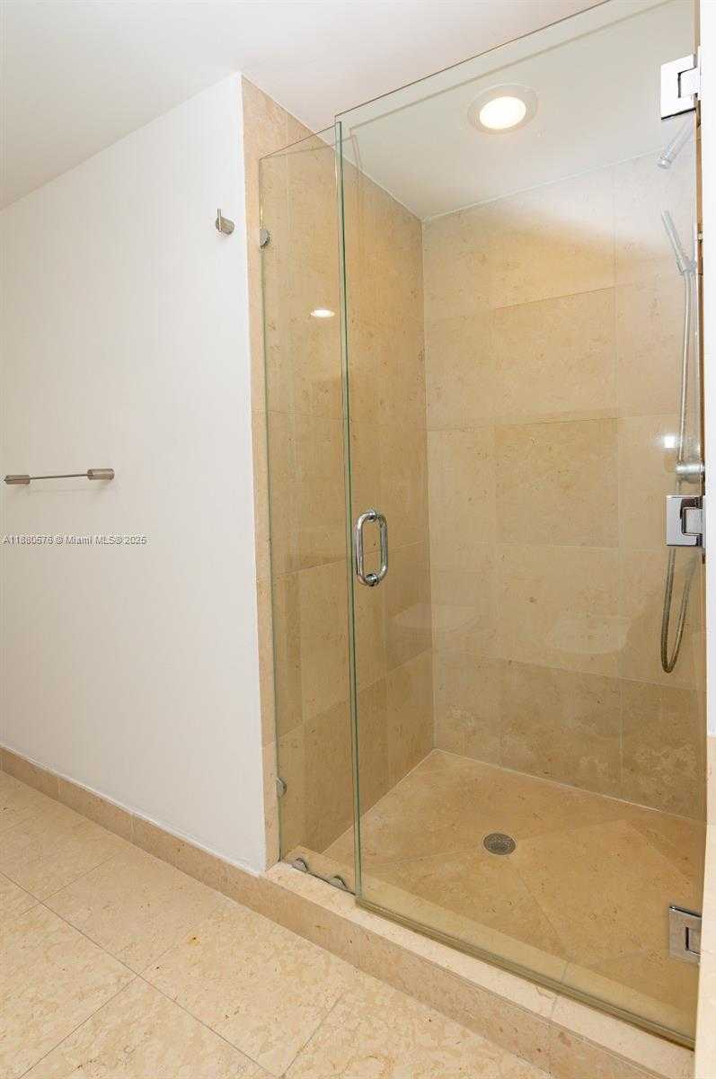 Small Image of 495 BRICKELL AVE #2102, Miami Number 36