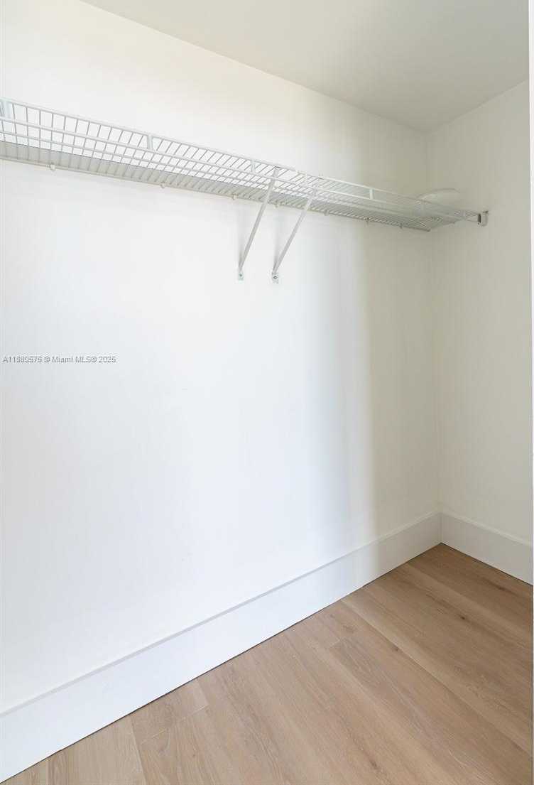 Small Image of 495 BRICKELL AVE #2102, Miami Number 44