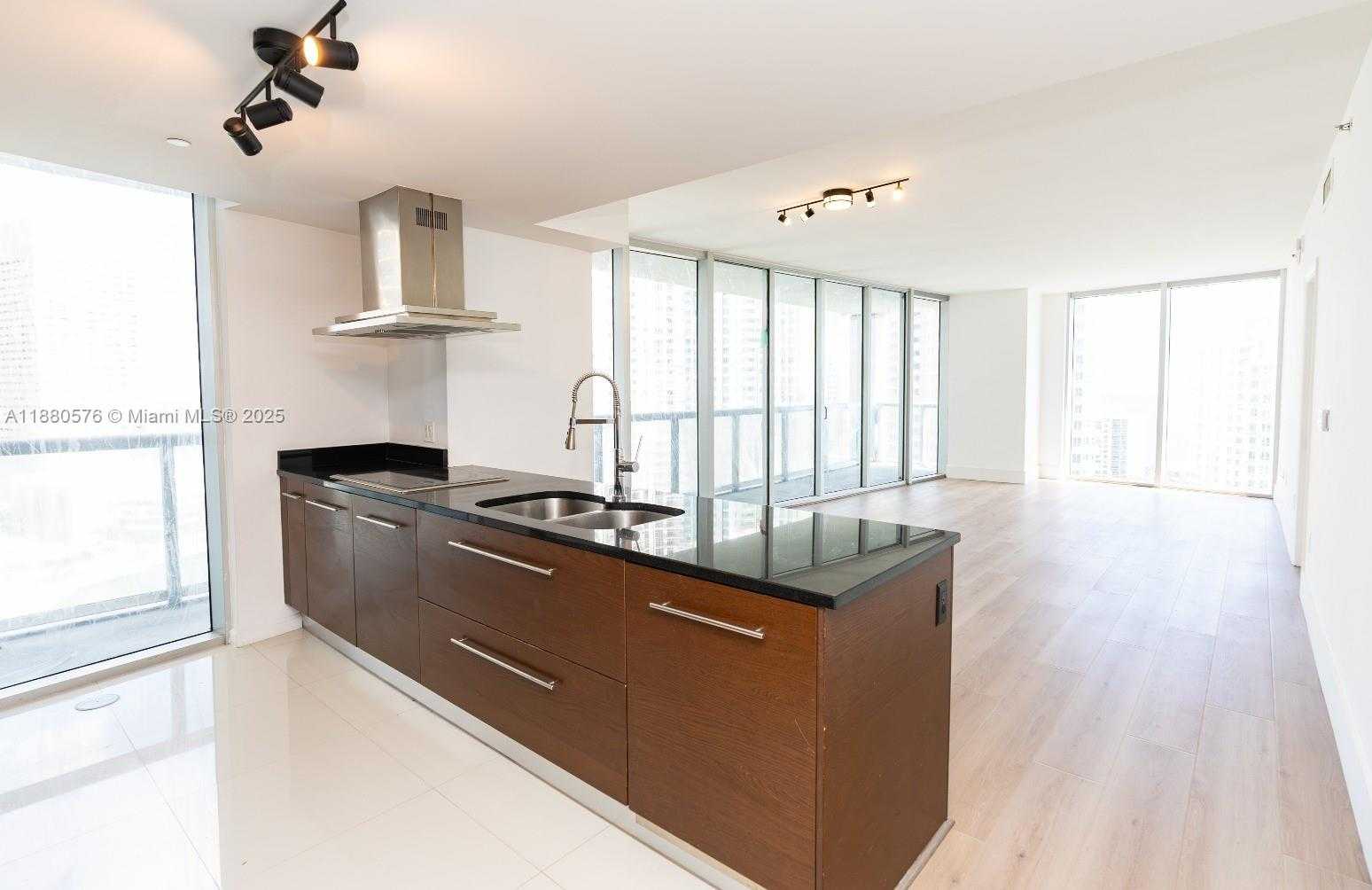 Small Image of 495 BRICKELL AVE #2102, Miami Number 45
