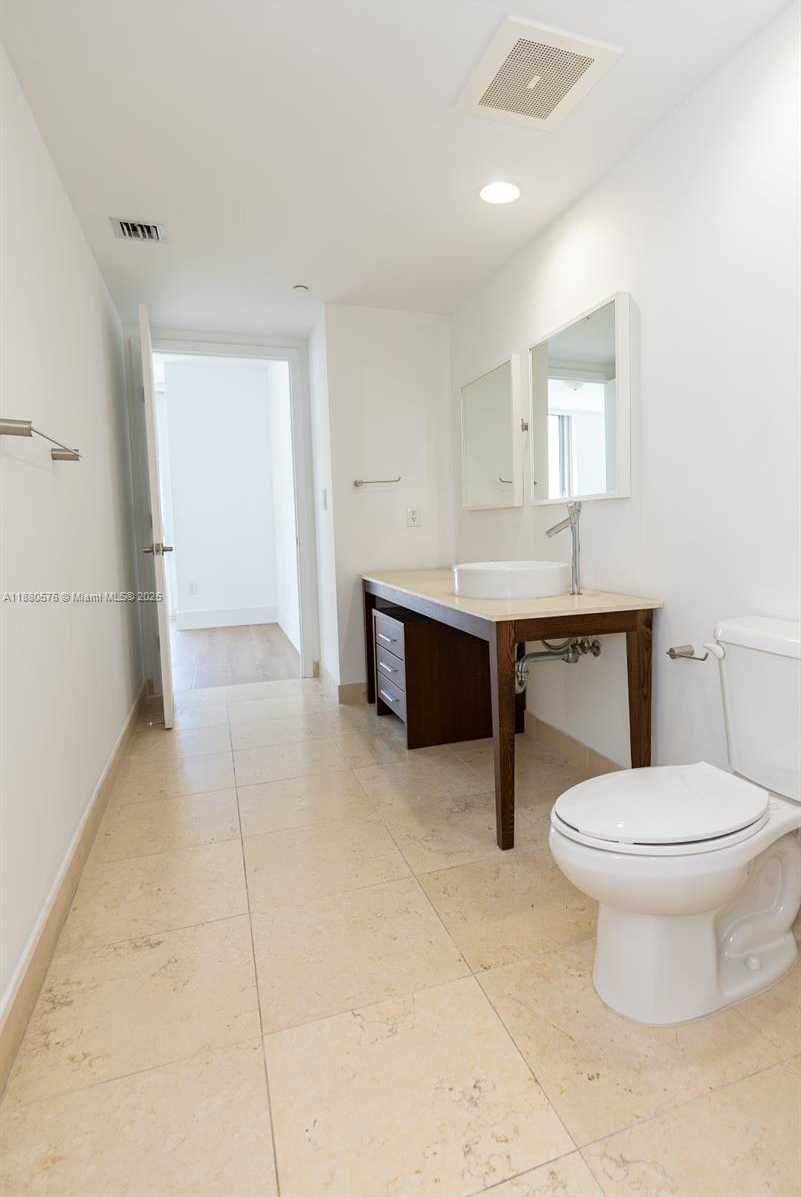 Small Image of 495 BRICKELL AVE #2102, Miami Number 50