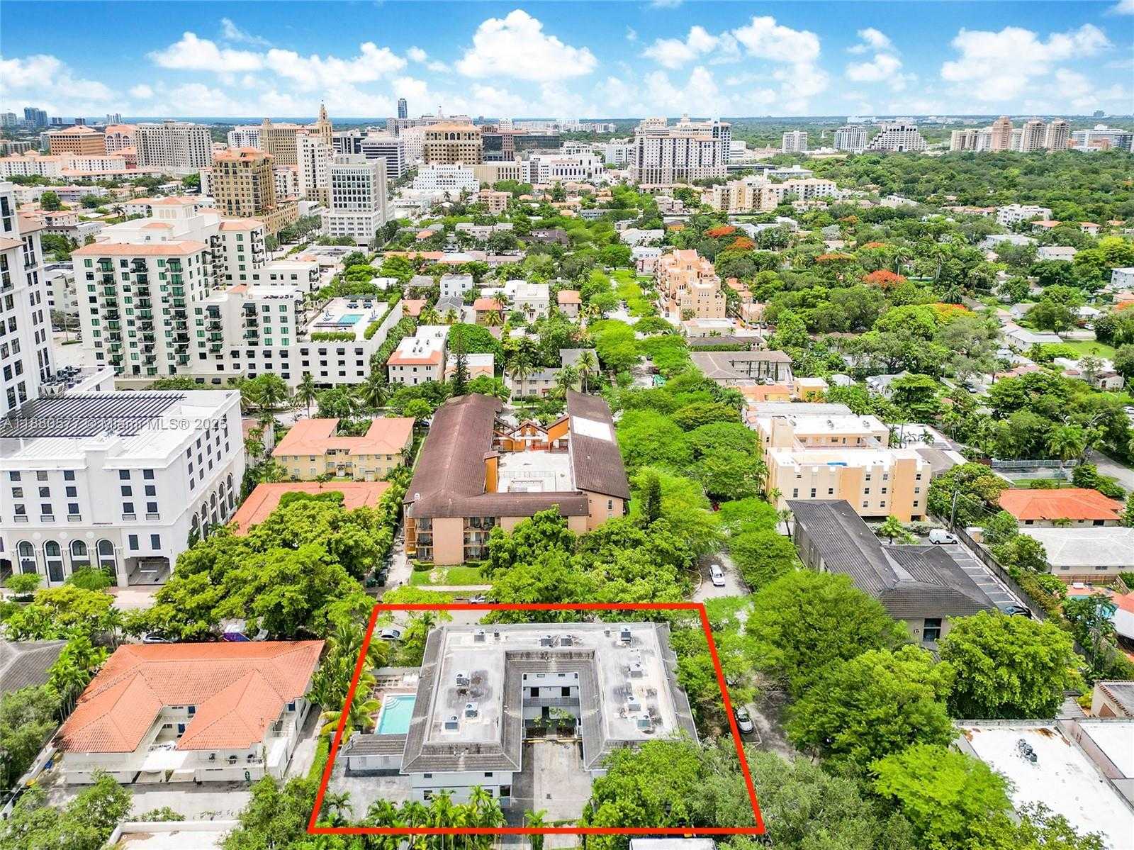 Small Image of 235 ANTILLA AVE #7, Coral Gables Number 3