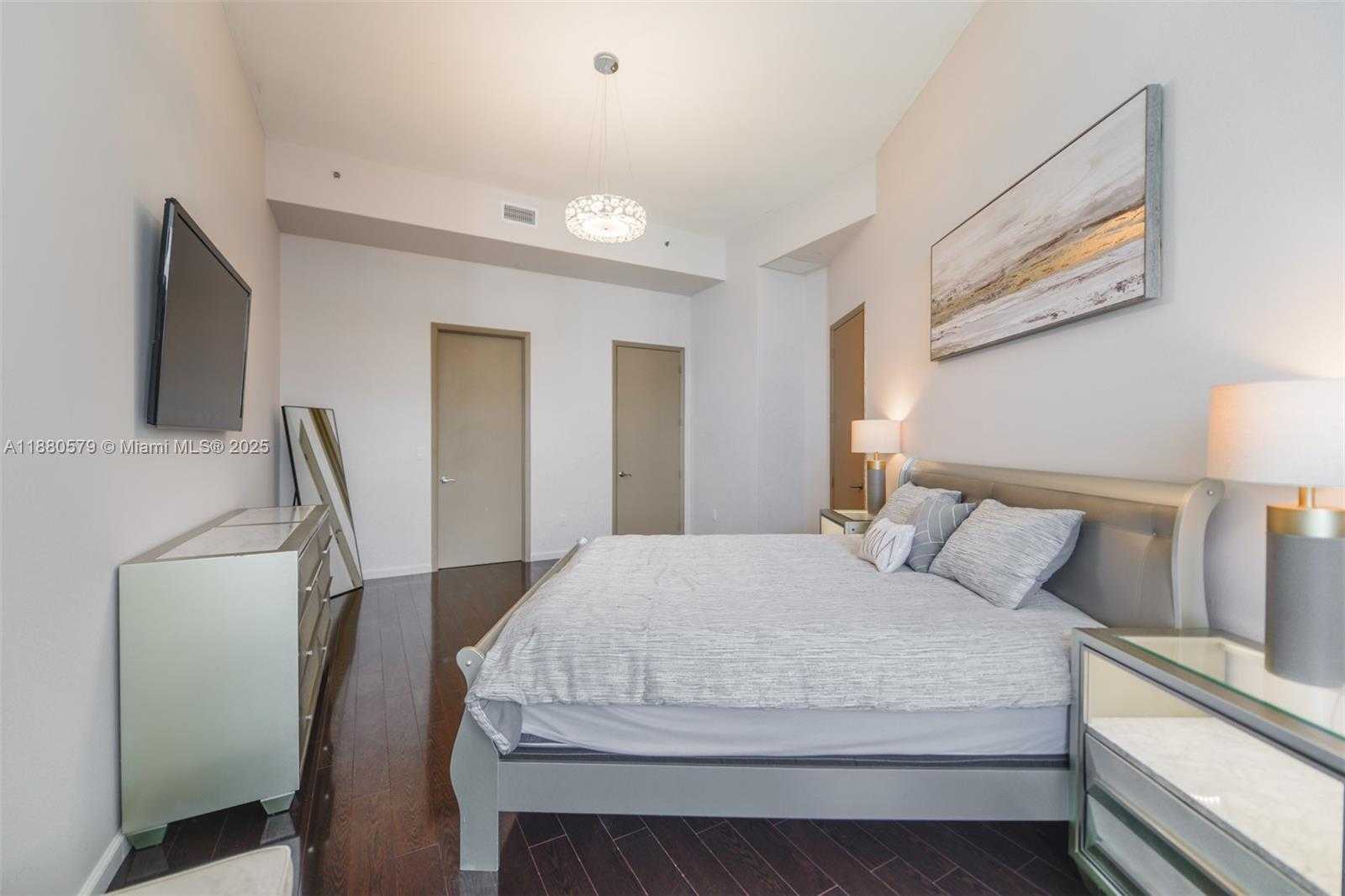 Small Image of 15901 COLLINS AVE #4203, Sunny Isles Beach Number 10