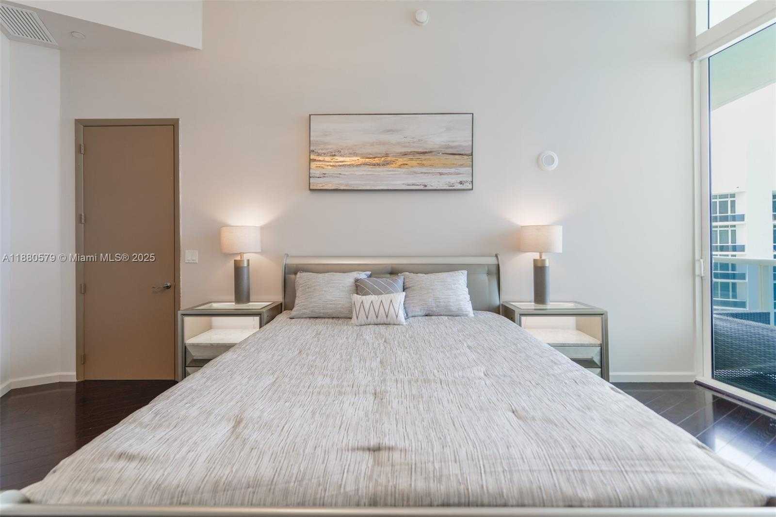 Small Image of 15901 COLLINS AVE #4203, Sunny Isles Beach Number 11