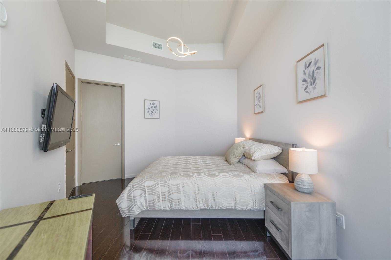 Small Image of 15901 COLLINS AVE #4203, Sunny Isles Beach Number 15