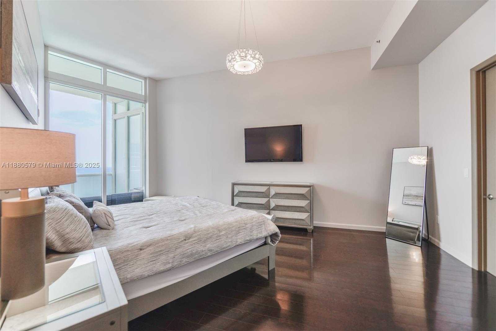 Small Image of 15901 COLLINS AVE #4203, Sunny Isles Beach Number 8
