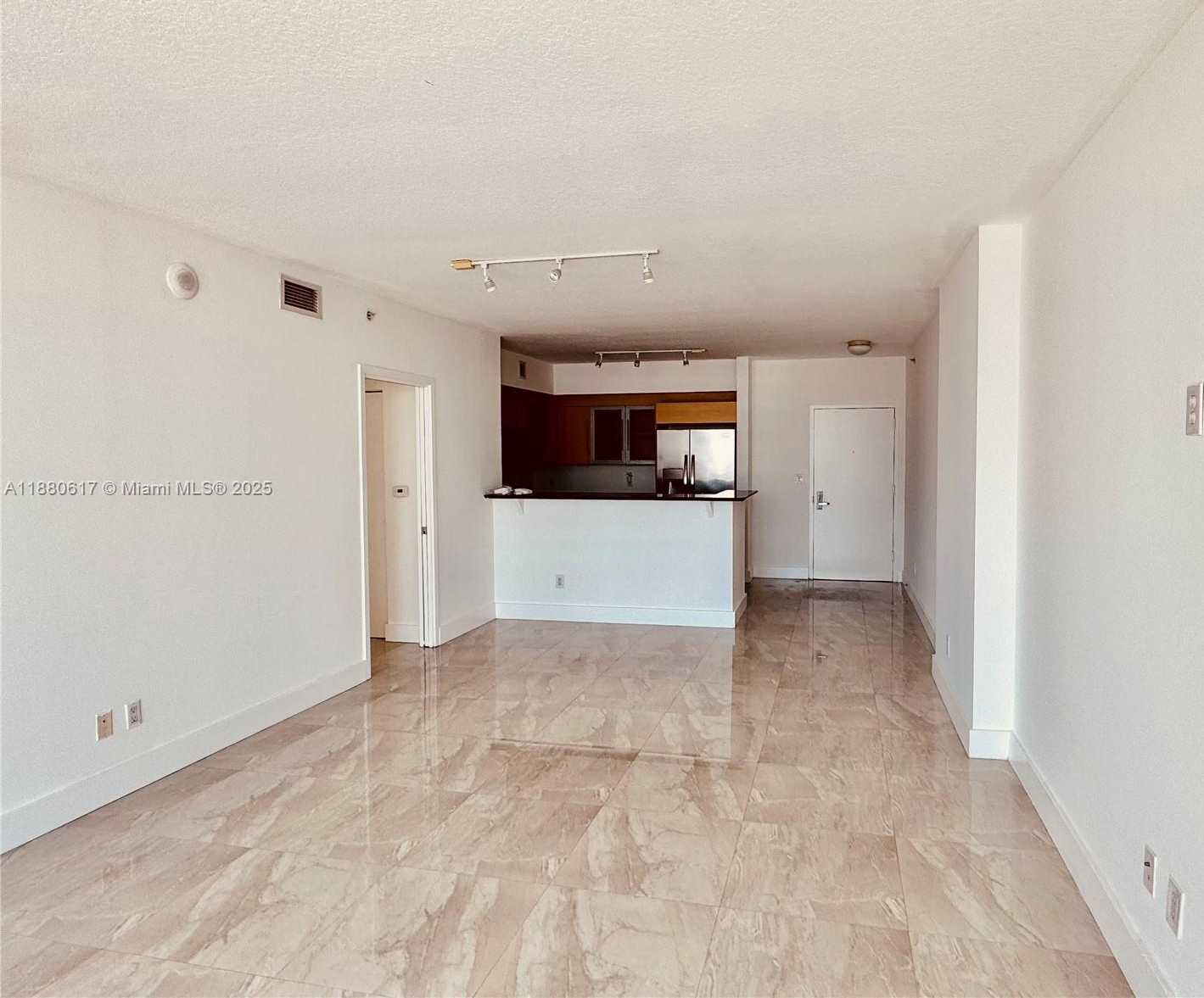 Small Image of 325 SOUTH BISCAYNE BLVD #3215, Miami Number 9