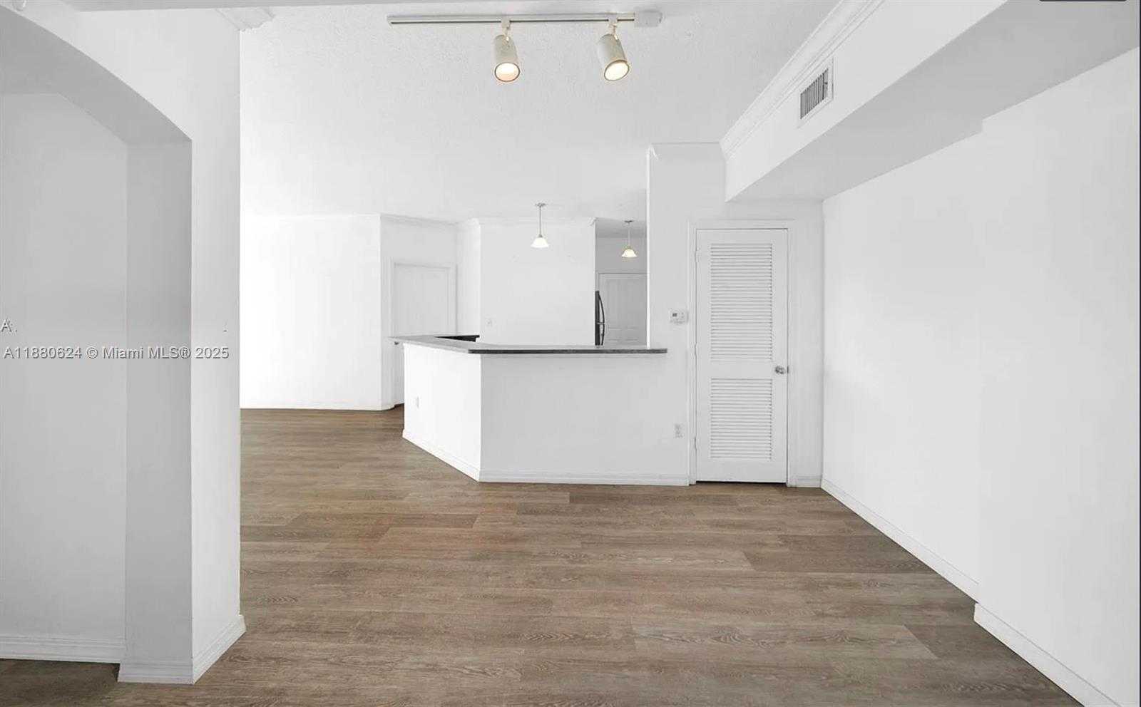 Small Image of 9172 COLLINS AVE #212, Surfside Number 4