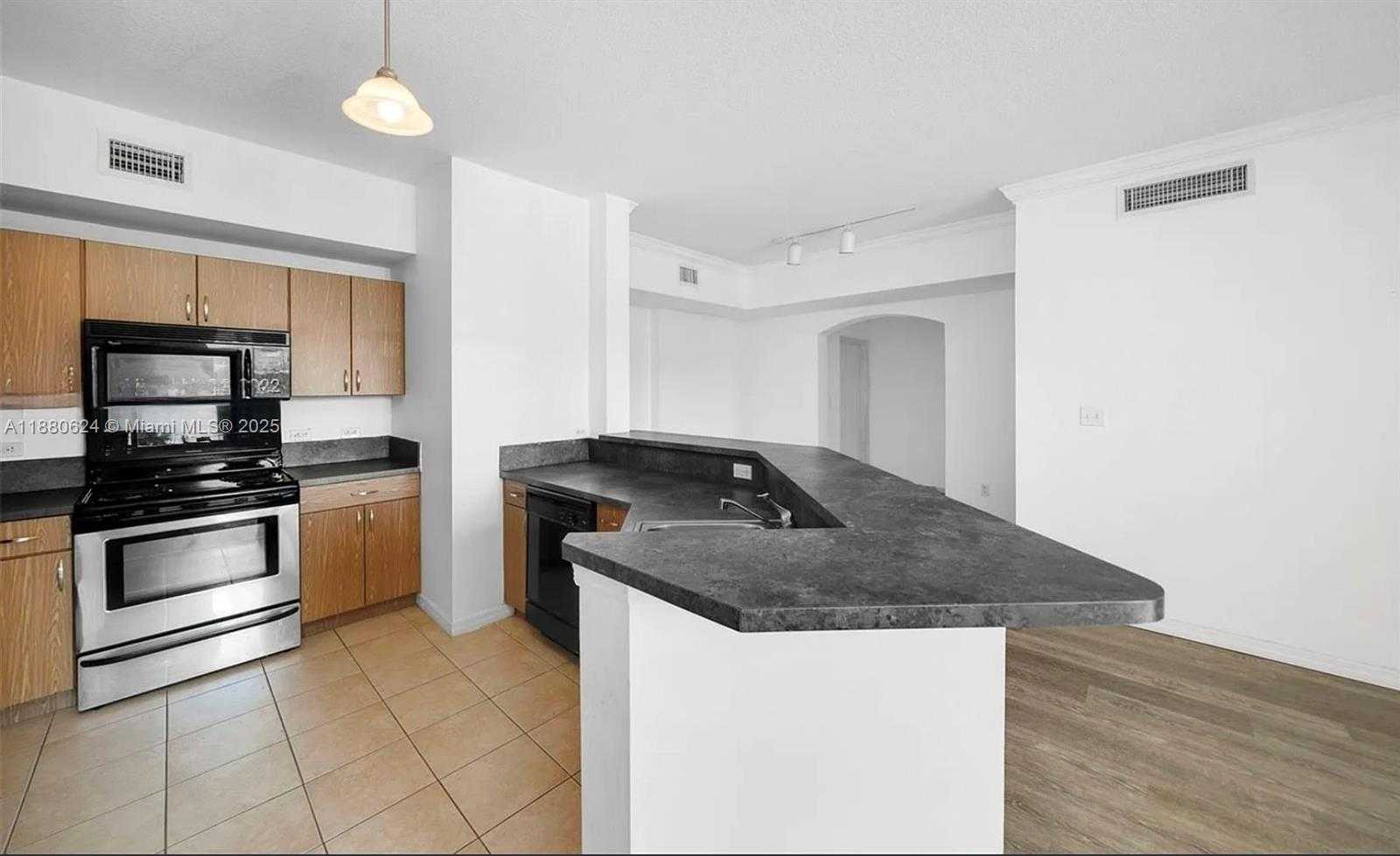Small Image of 9172 COLLINS AVE #212, Surfside Number 5